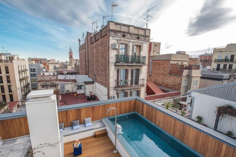 piscina en terraza o balcón